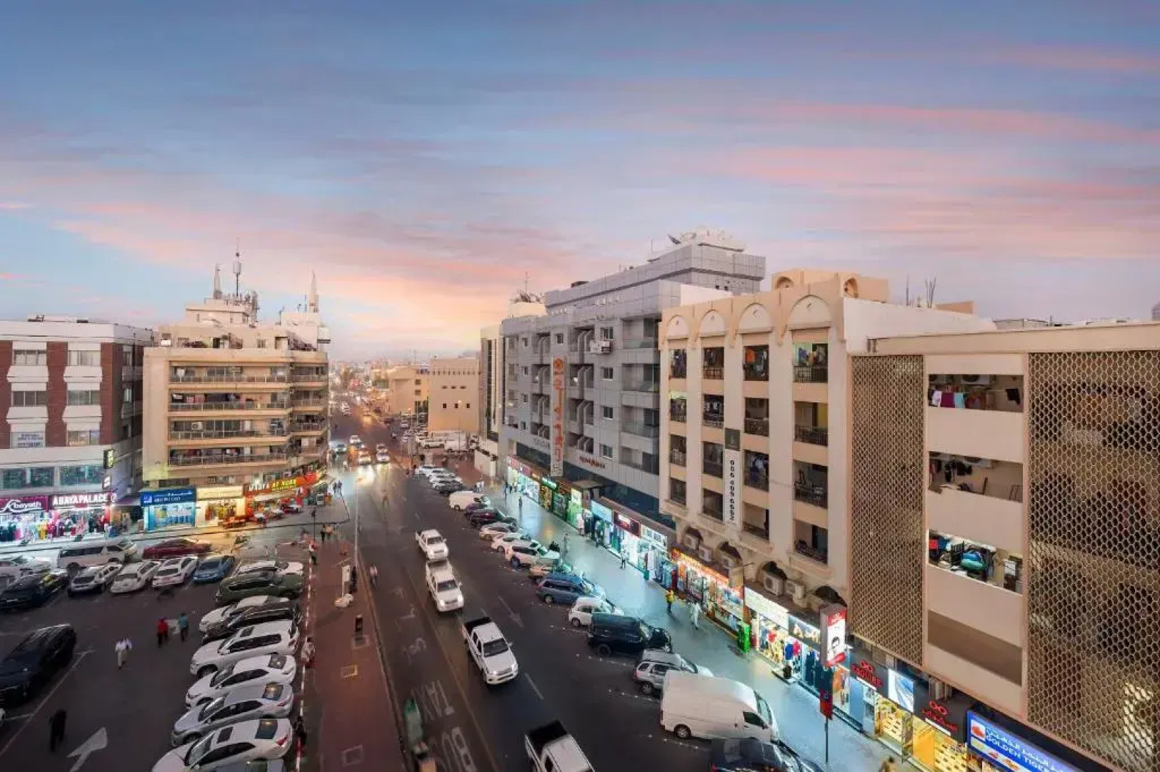 Отель Naif Palace