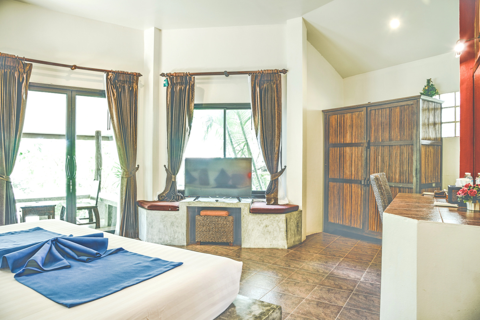 Отель Chaweng Bayview Resort