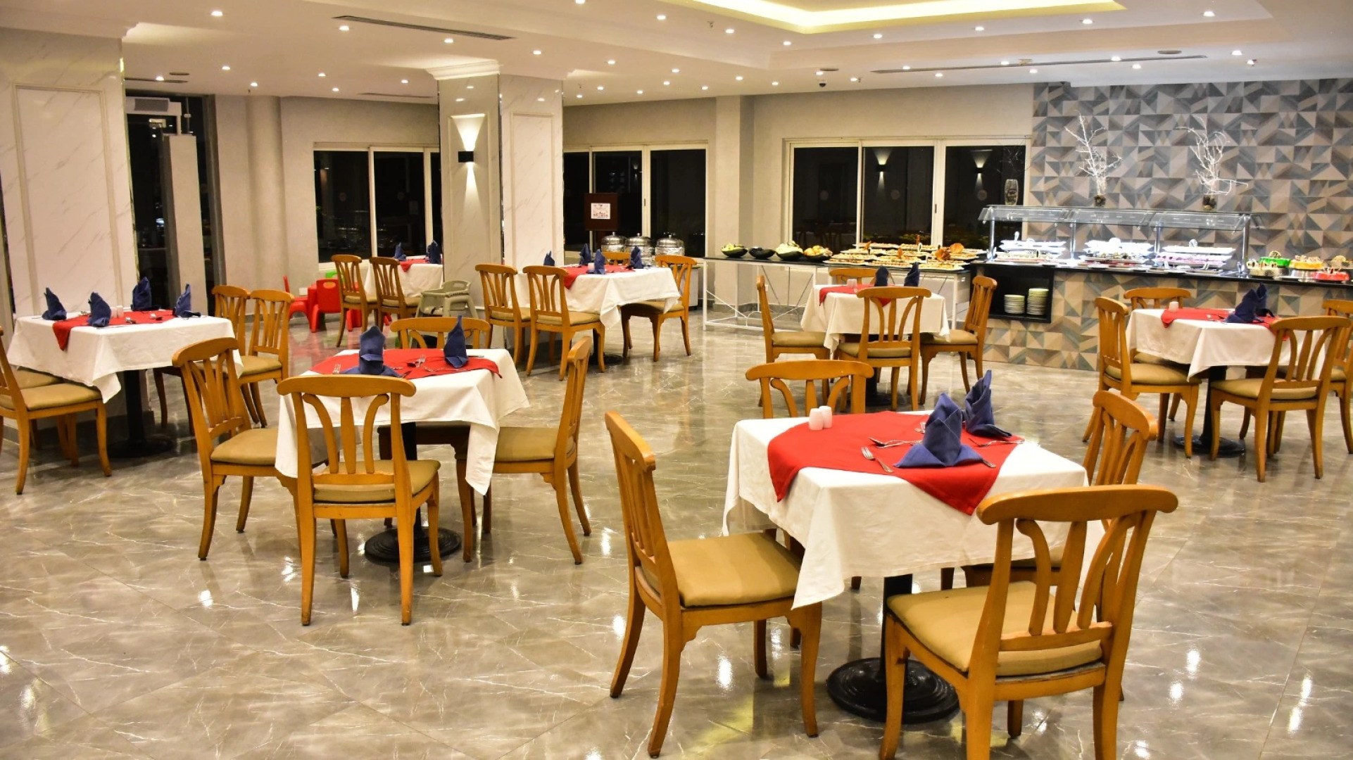 Ivy Cyrene Island Aqua Park Resort