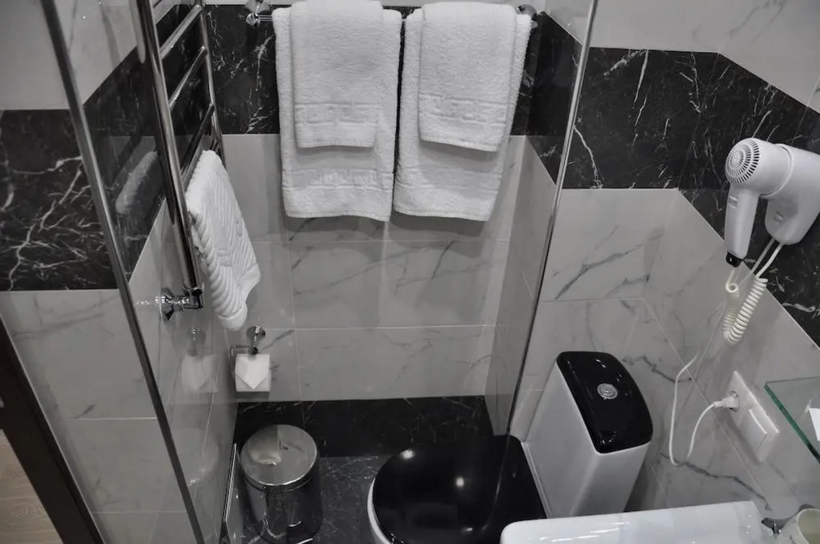 Отель Blue Marine