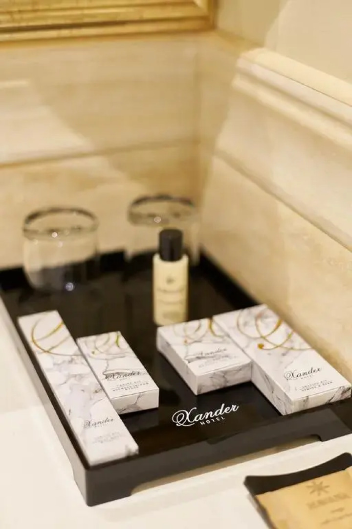 Отель Xander