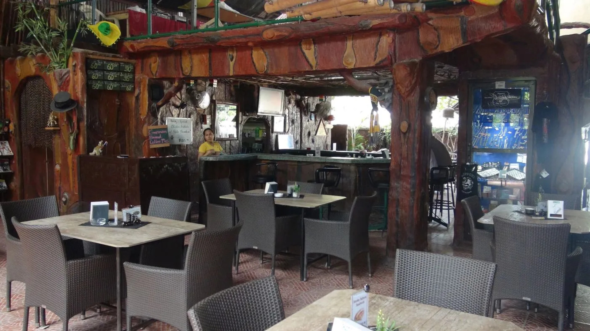 Отель MB's Garden Inn