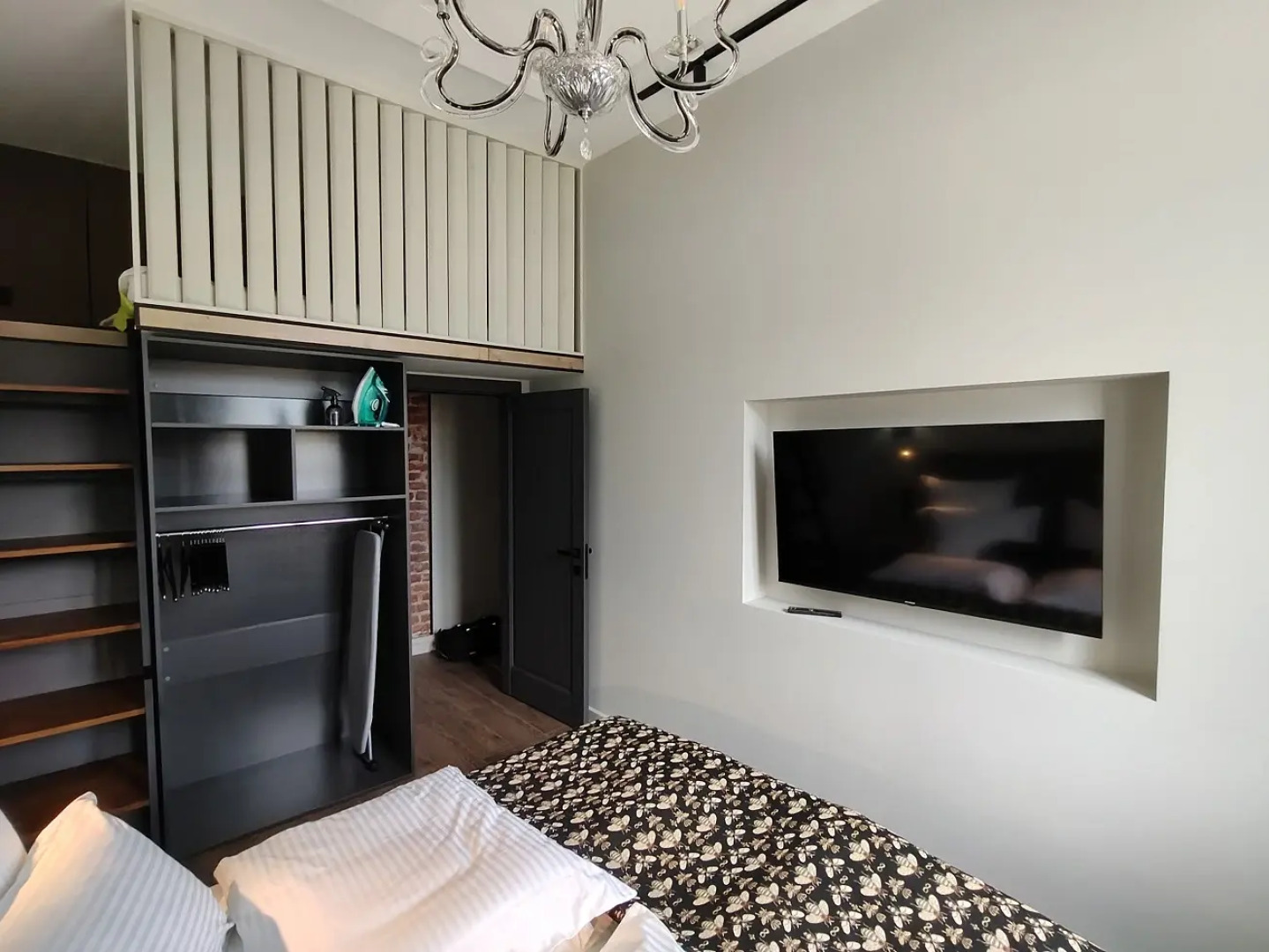 Квартира с сауной посуточно и  2х уровневой спальней