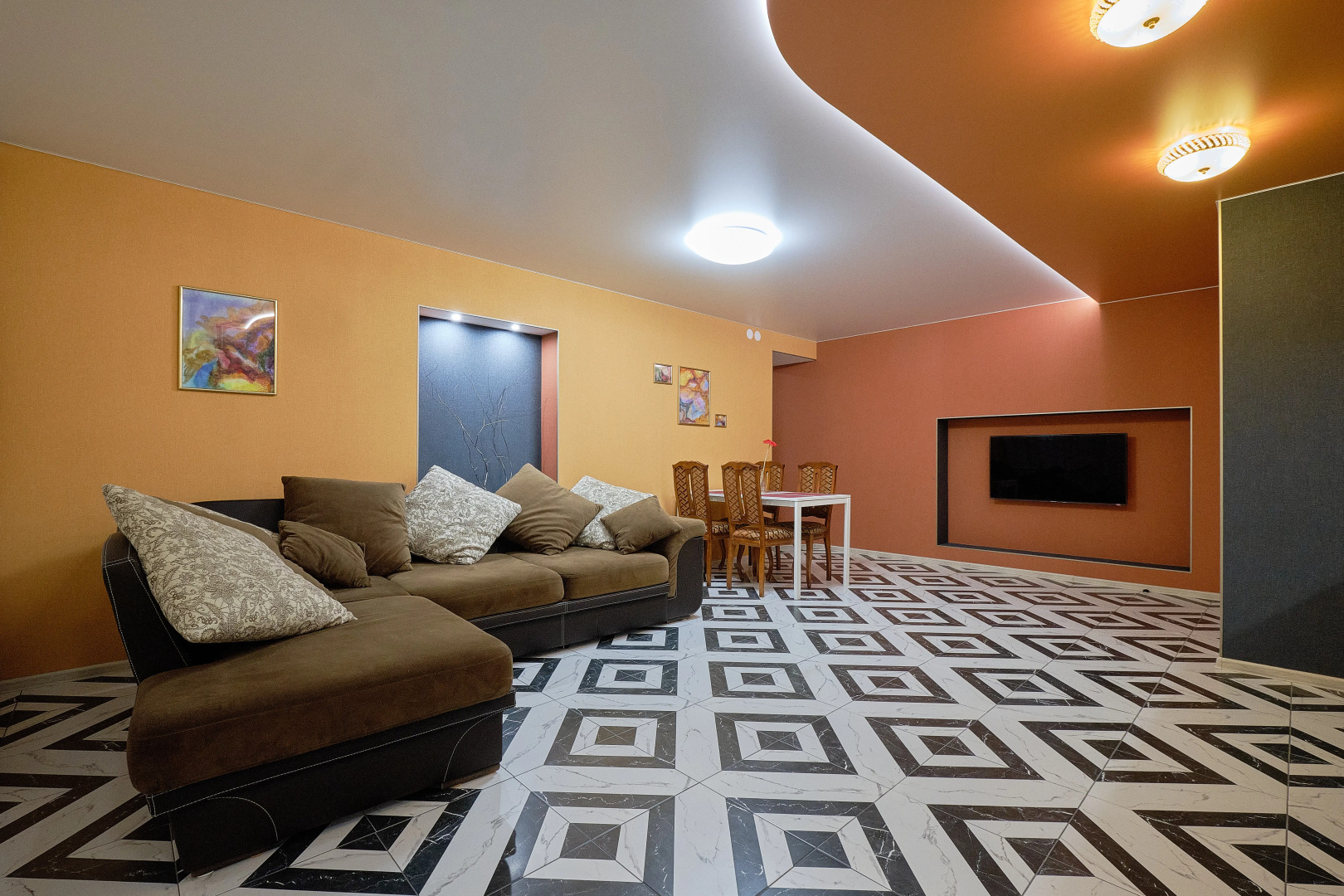 Квартира 2-х комн   у Московского вокзала - Невский пр 103