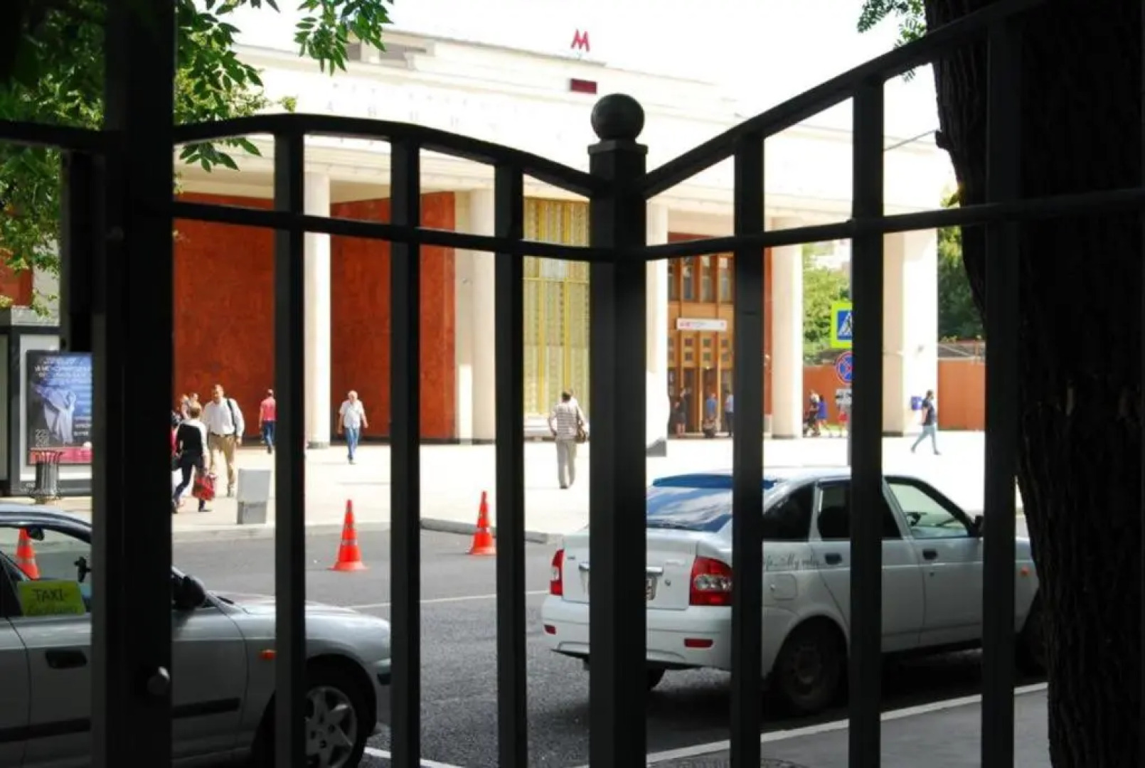 Апартаменты у метро Спортивная