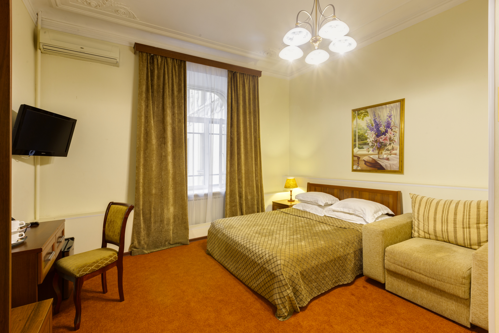 Меблированные комнаты  Соната у Эрмитажа