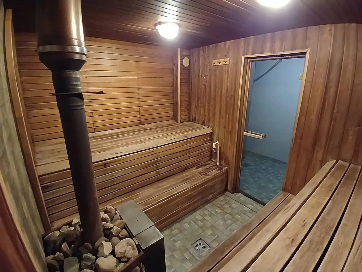 Гостевой дом с бассейном и баней