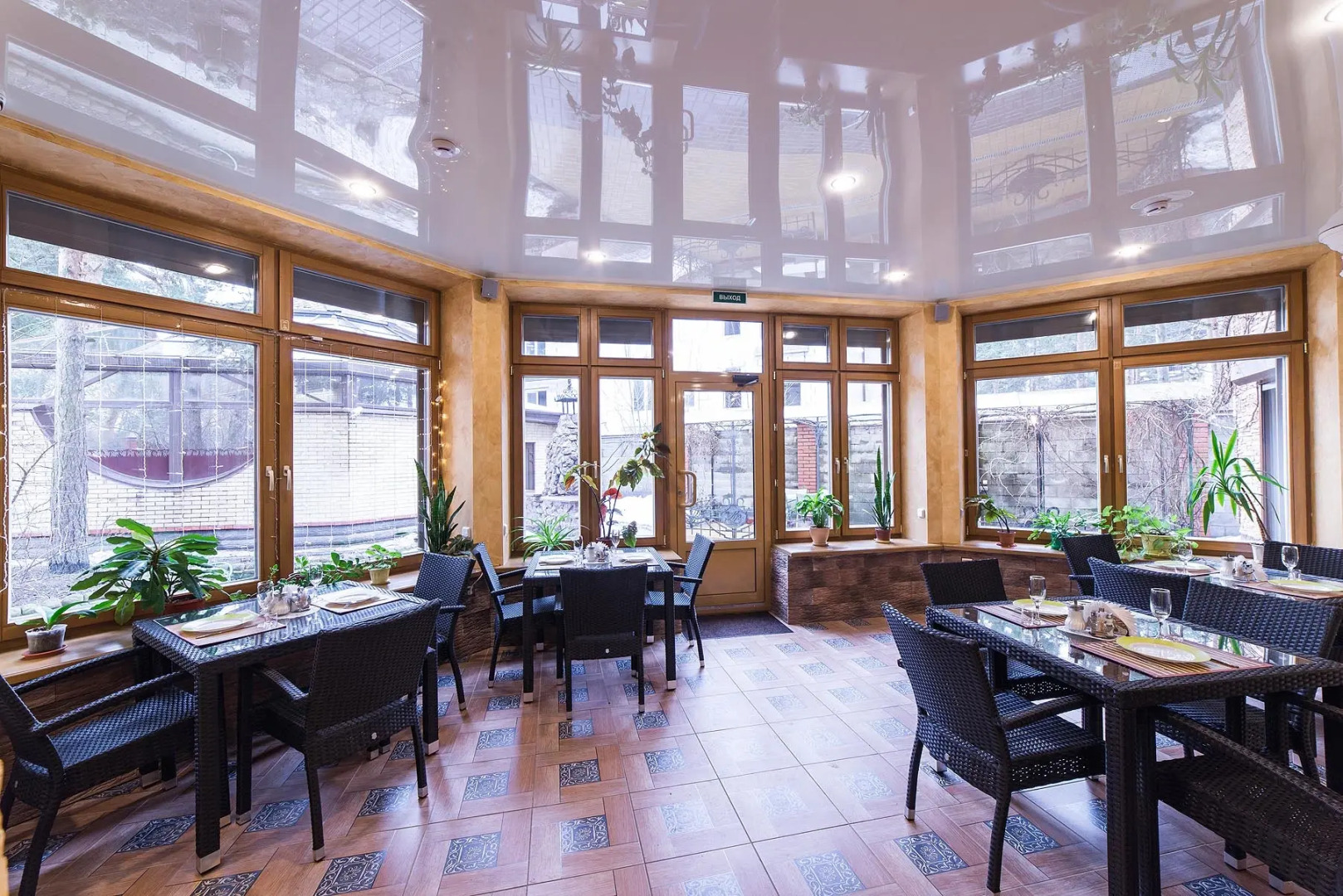 Отель Виктория