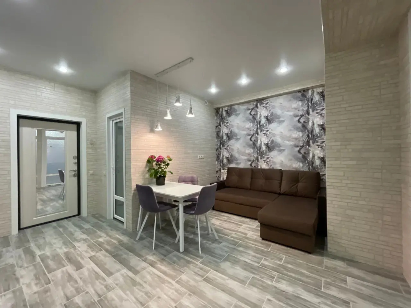 Апартаменты просторные в топовой локации Сочи у Морпорта