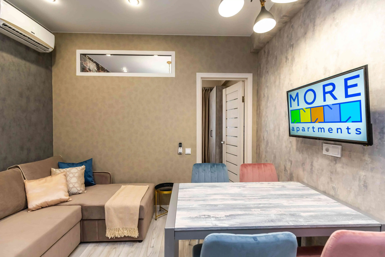 Апартаменты Море Апартаментов на Эстонской 37/6