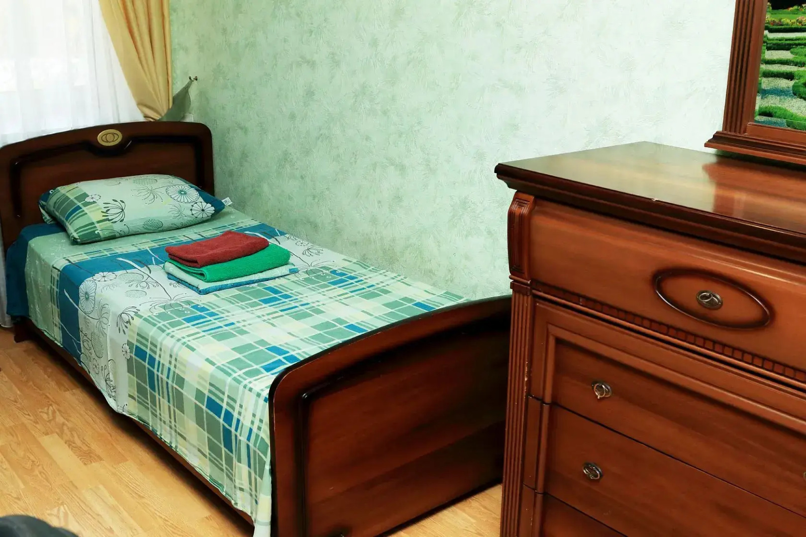 Апартаменты Right Room трехкомнатные на улице Баррикад 8