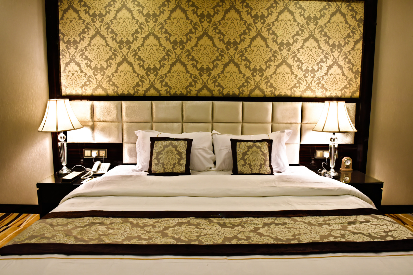 Отель Garden Plaza