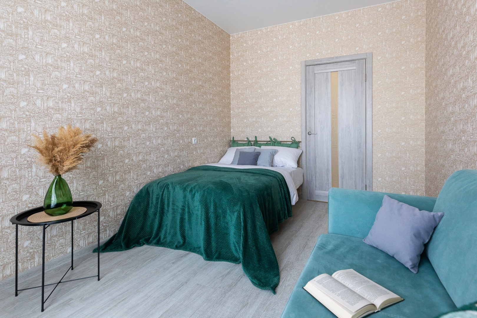 Квартира SleepNSK Просторная двухкомнатная около Аквапарка