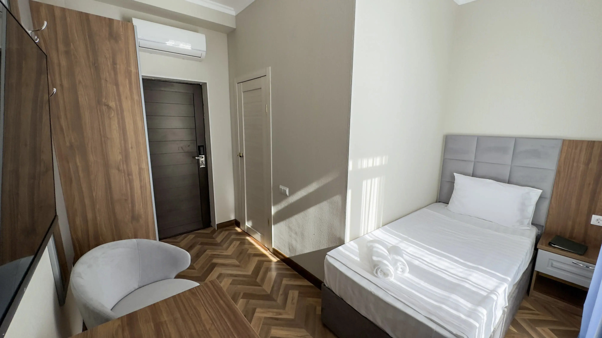 Отель Грейс Бриз