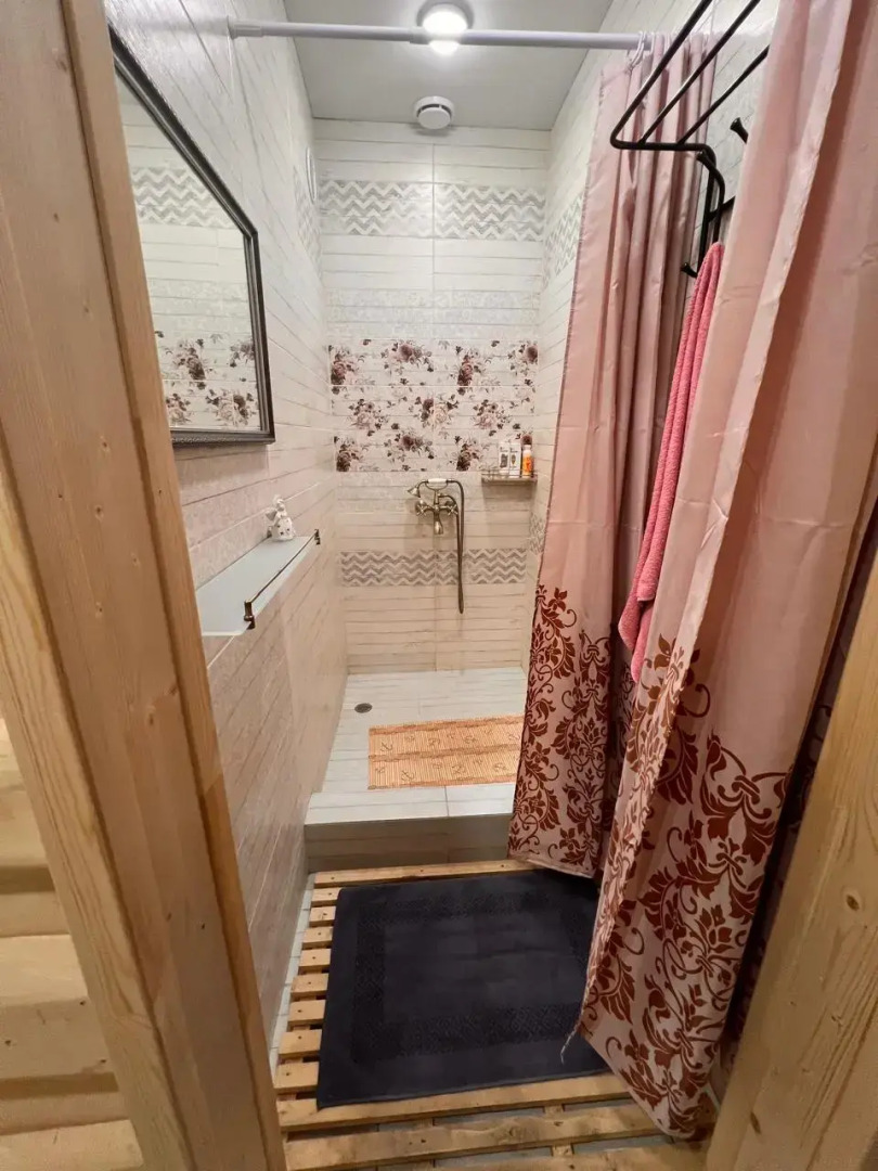 Частный дом с баней