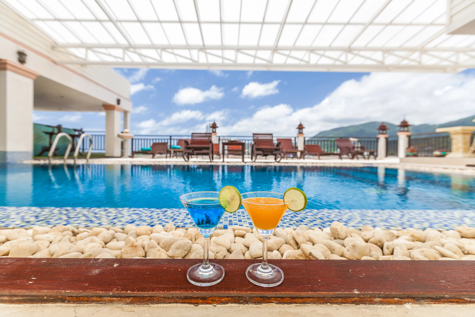 Отель Azhotel Patong