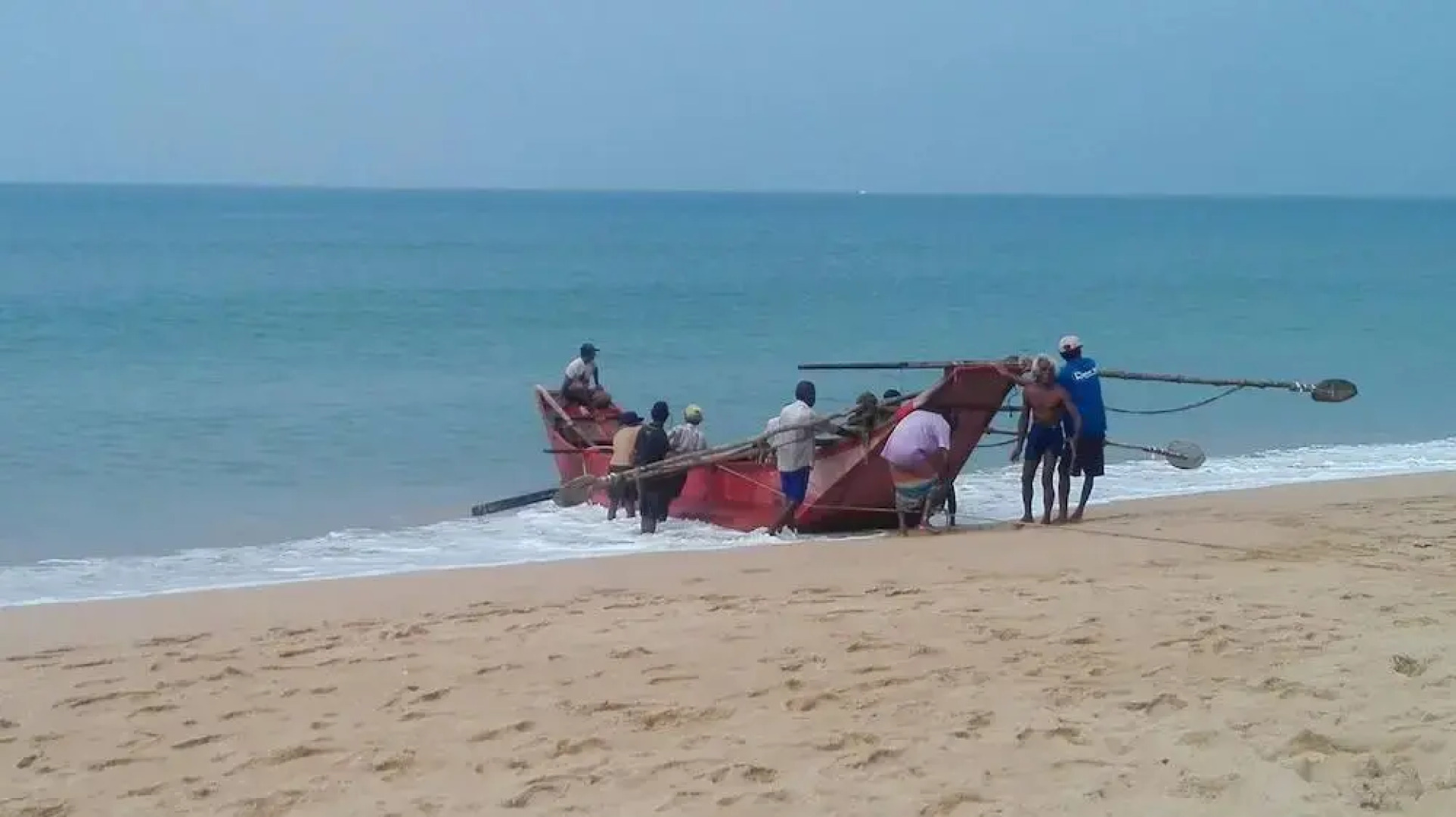 Отель Arcade Beach