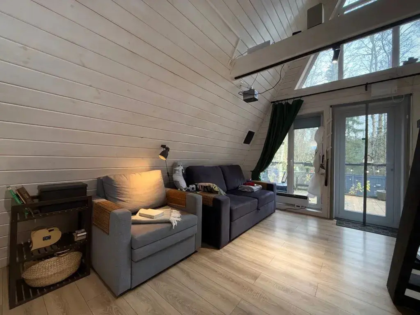 Частный дом с баней в лесу на берегу Истринского водохранилища