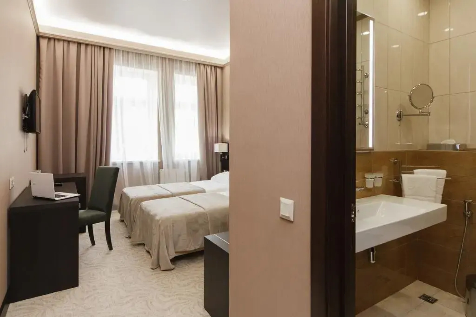 Отель Радио