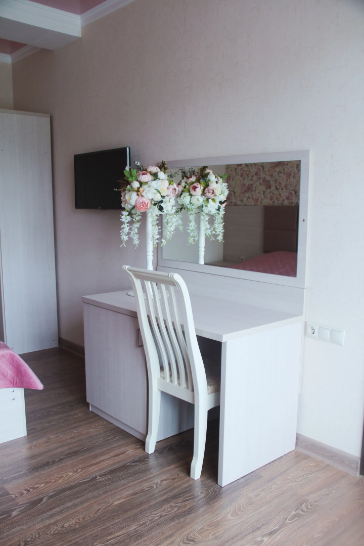 Моцарт Холл