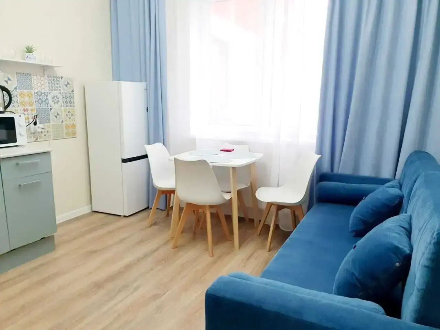 Квартира с Лоджией на Комсомольском Проспекте 4