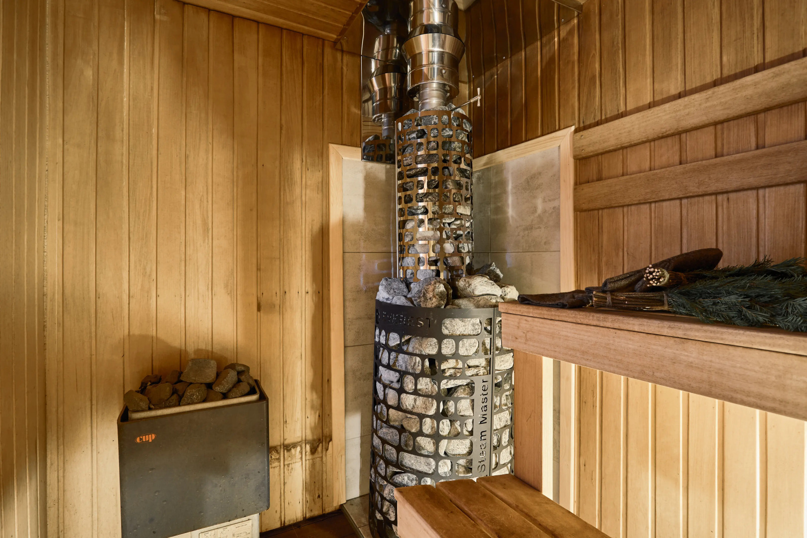 Частный дом уютный просторный GetFlat с баней для большой семьи