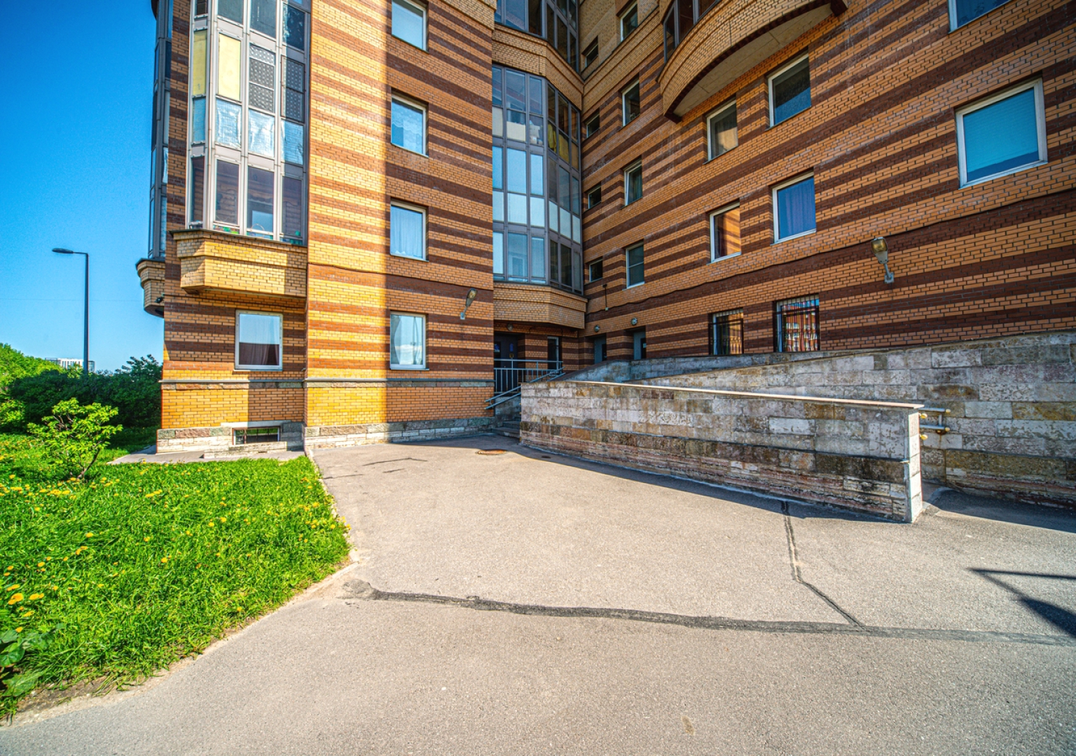 Апартаменты Loft Бухарестская 64