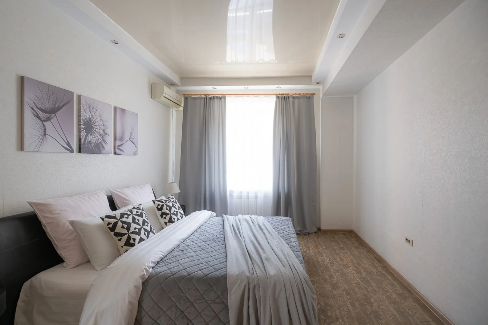 Апартаменты Пять Звёзд на Площади Революции