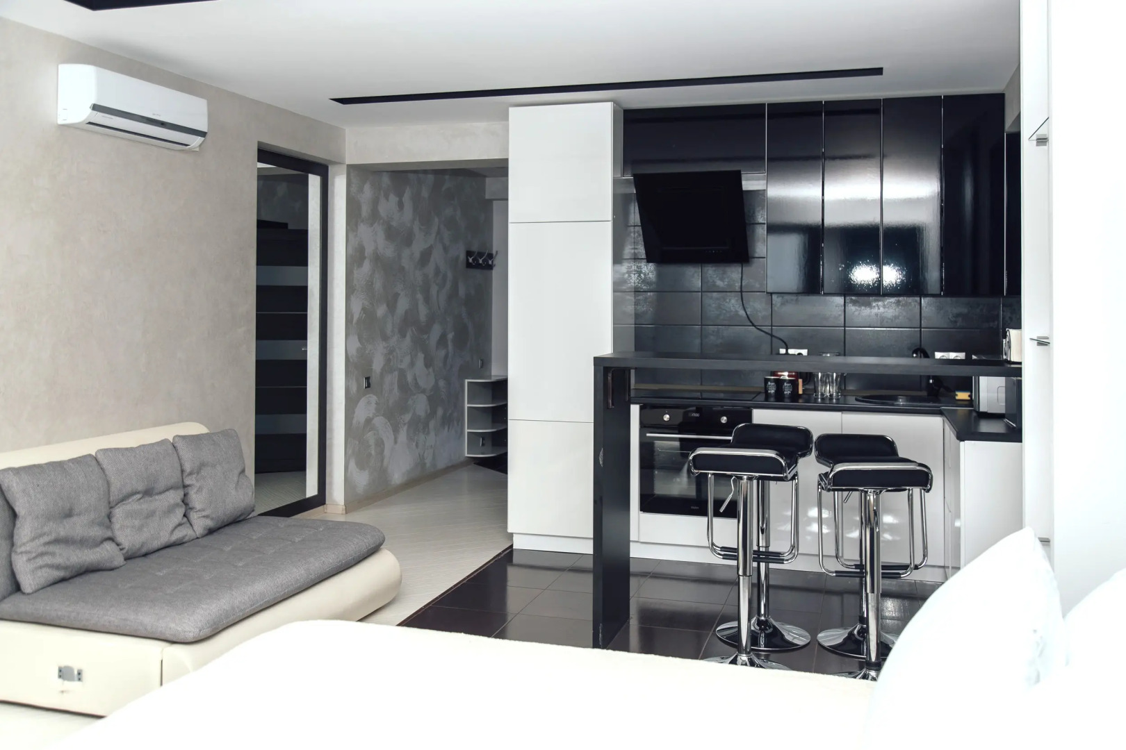 Однокомнатная квартира-студия в Гарден Сити