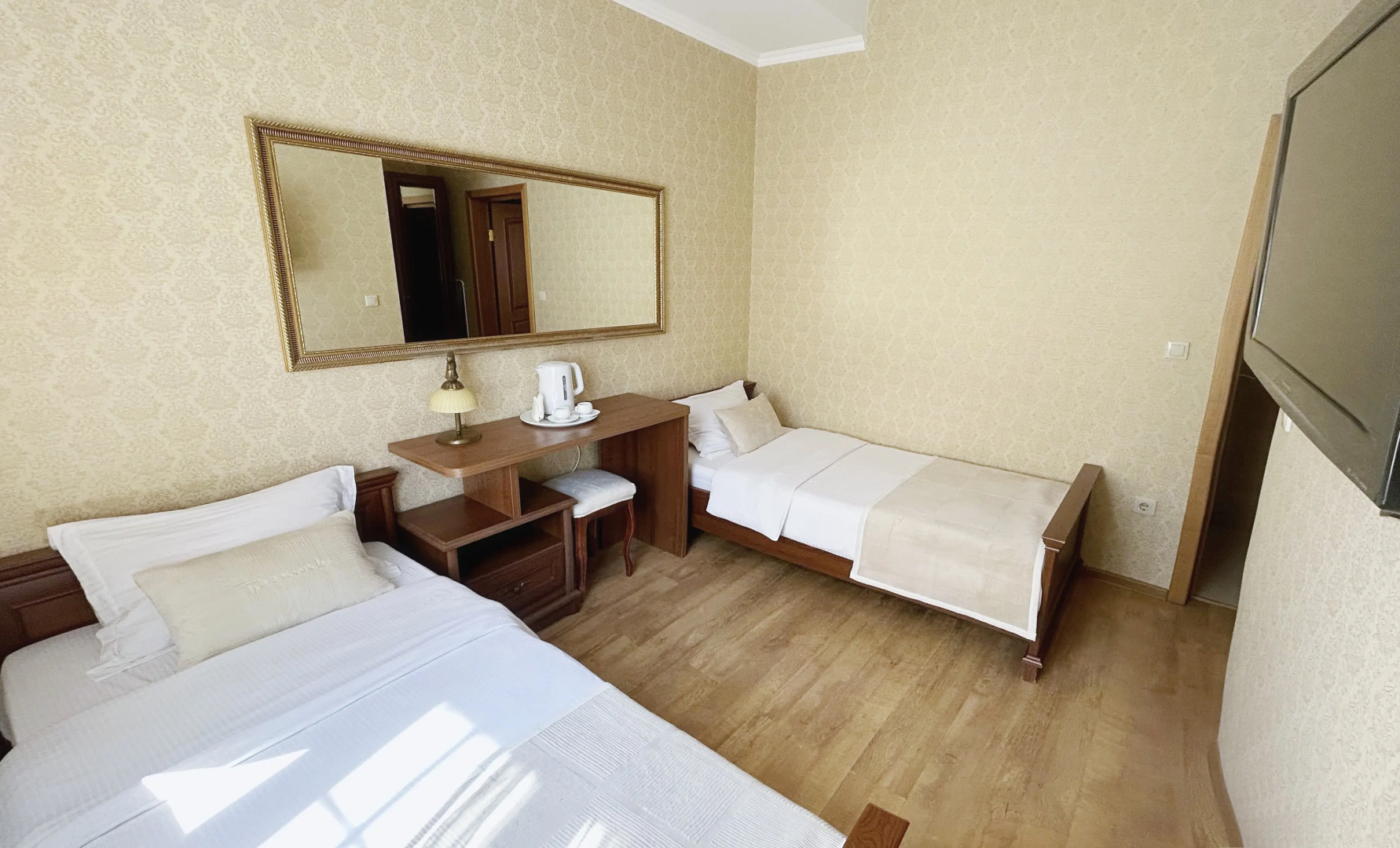 Меблированные комнаты Елизавета на ул.Островского 45