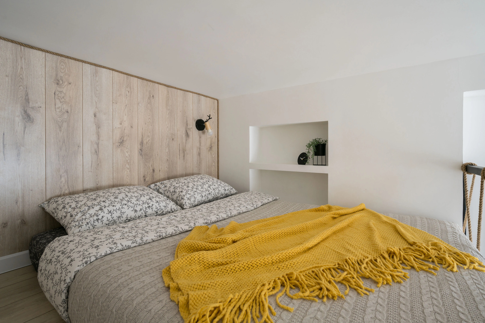 Апартаменты Двухуровневый Лофт в центре