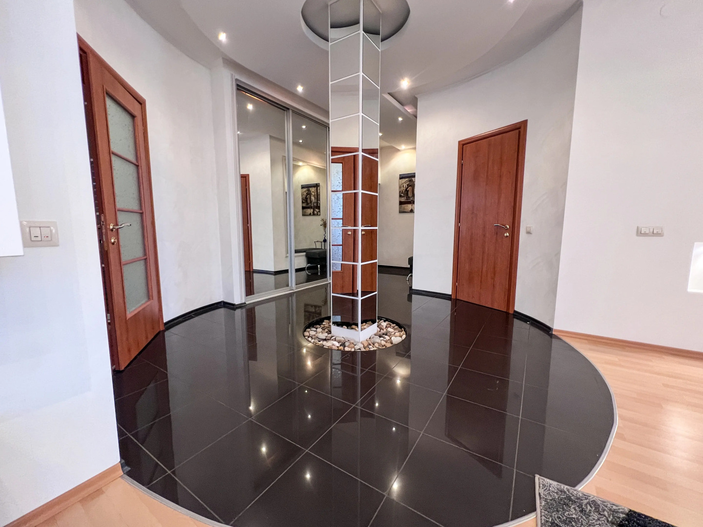 Апартаменты uTrip Barcelona