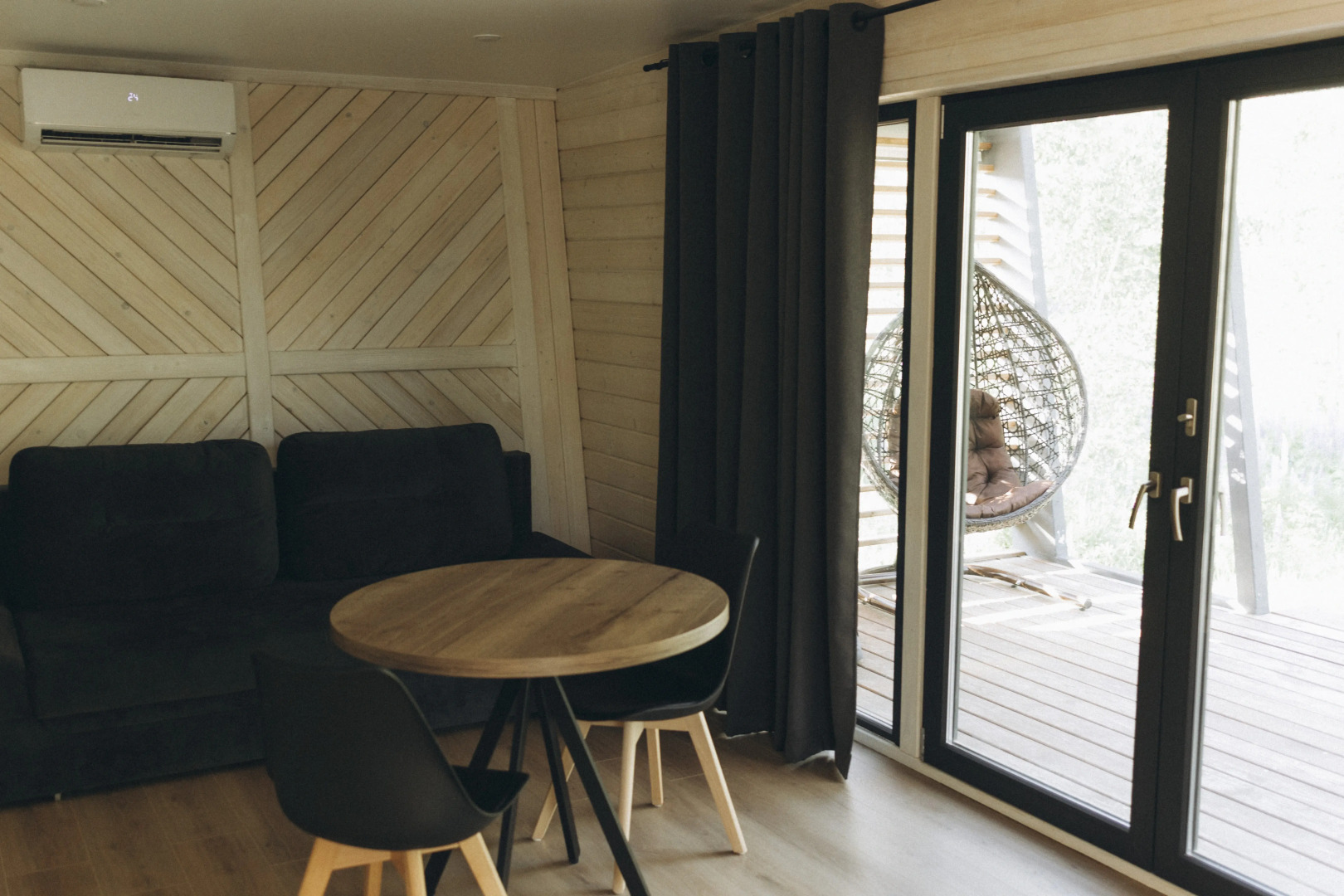 Глэмпинг Хвоя