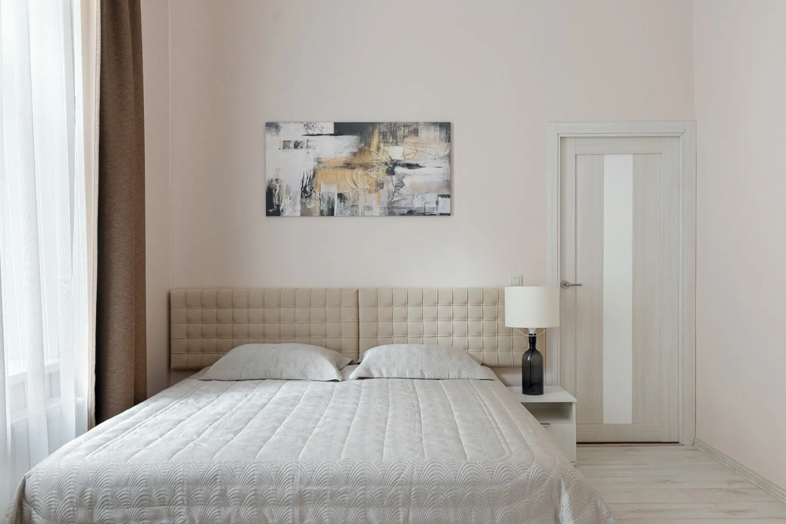 Апартаменты на Караванной