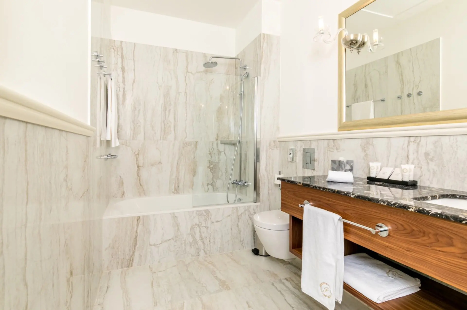 Бутик-отель Le Premier