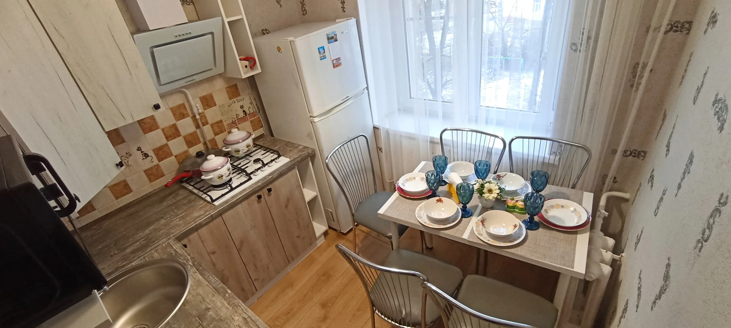 Апартаменты Центр Города, три комнаты