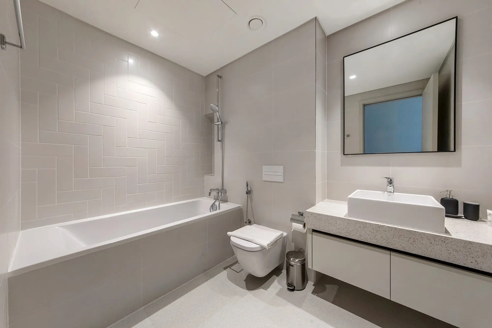 Апартаменты Marina Vista Emaar Beachfront