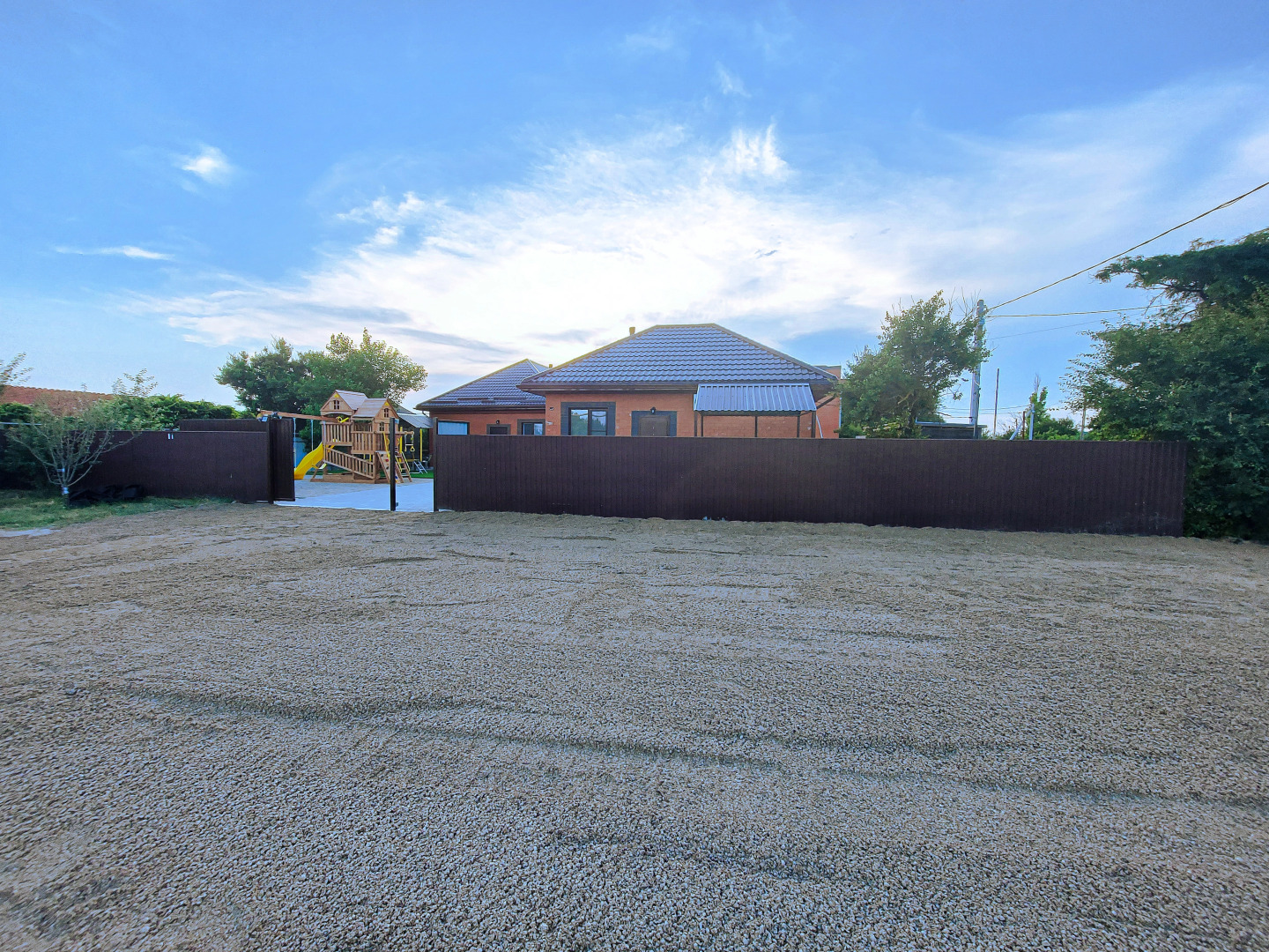 Жилое помещение на Берегу Моря в ст. Должанской