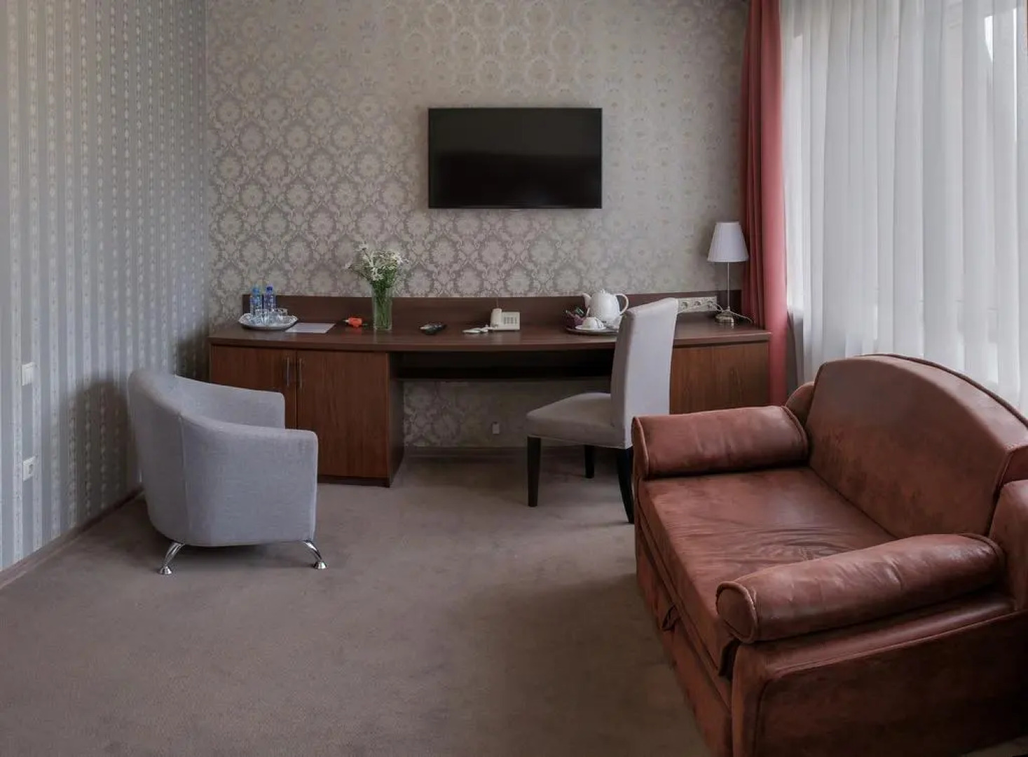 Отель Аврора