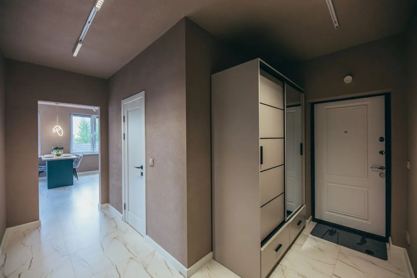 Квартира двушка в 100 метрах от моря