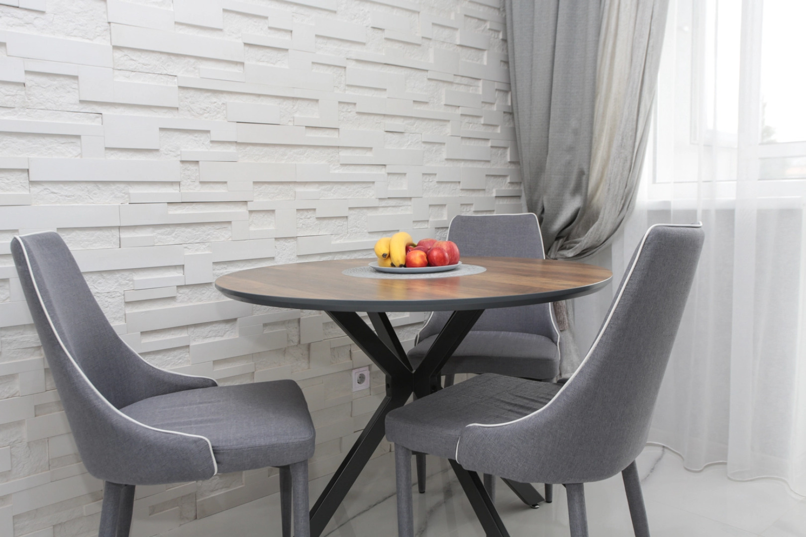 Квартира на Памяти Павших 24