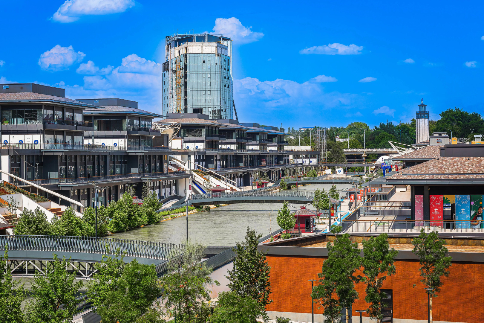 Отель River Inn