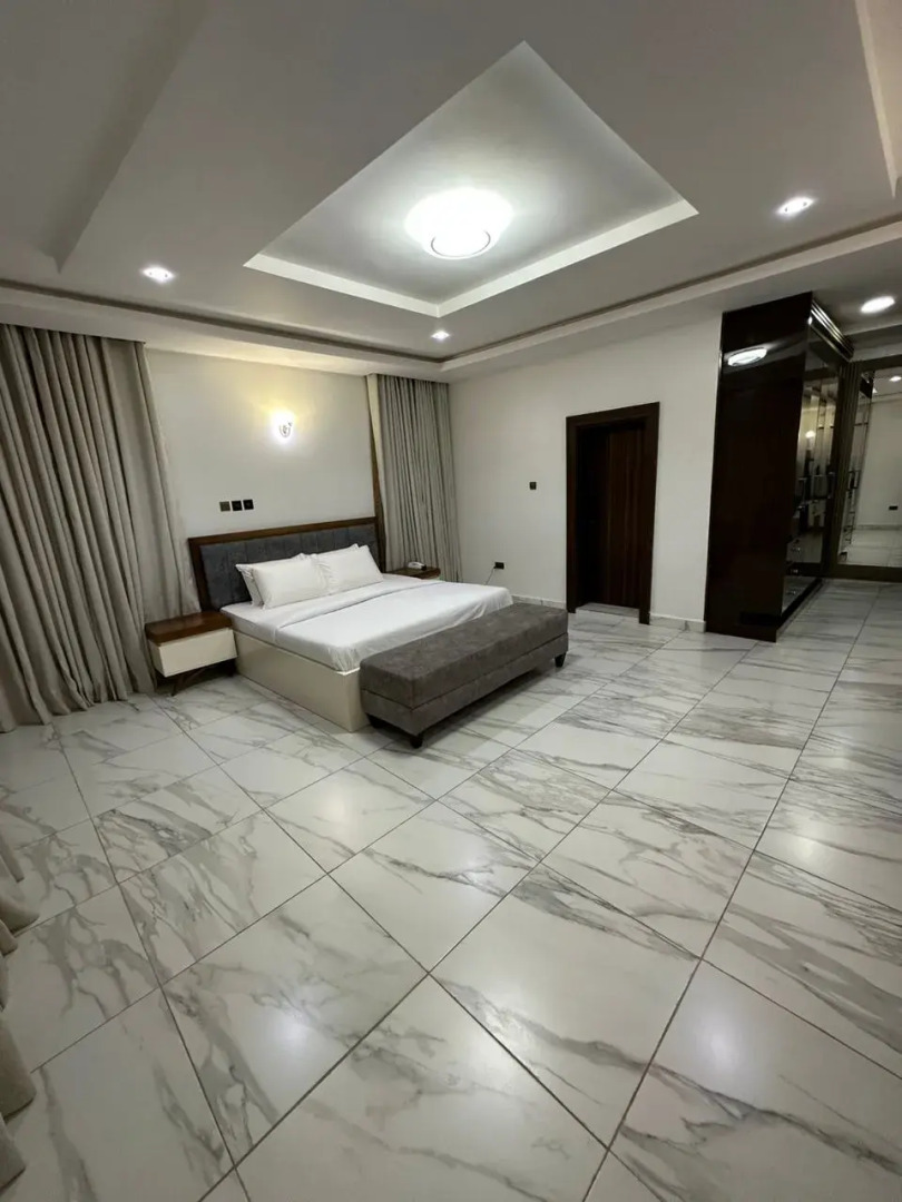 Отель De James Hotels and Suites