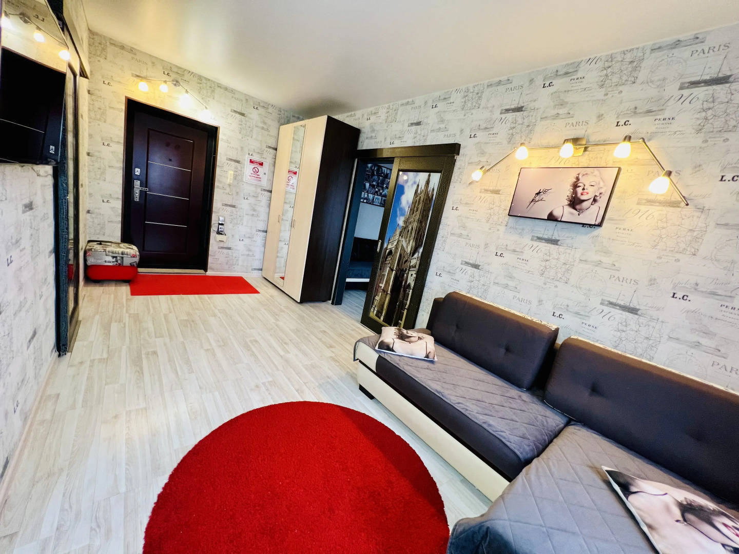 Квартира на площади Горького 4