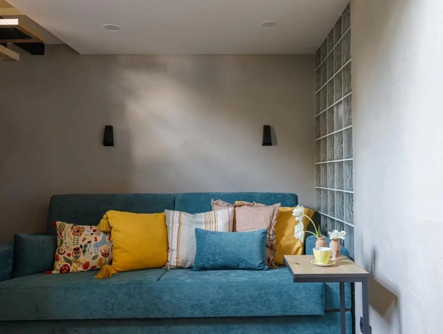 Квартира Двухуровневая Студия в Центре с Сауной