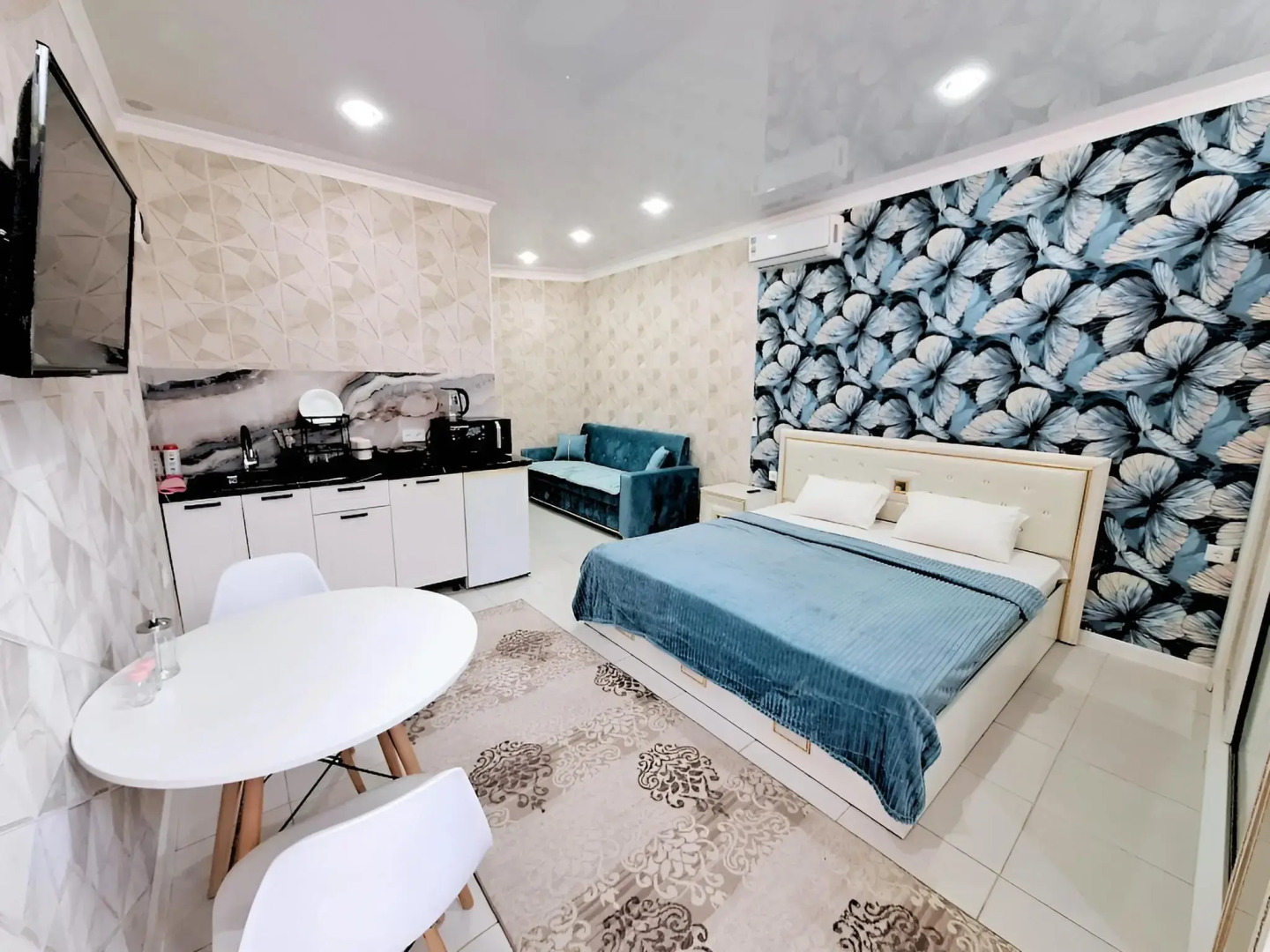 Апартаменты Sunny Room от Rooms Apartments