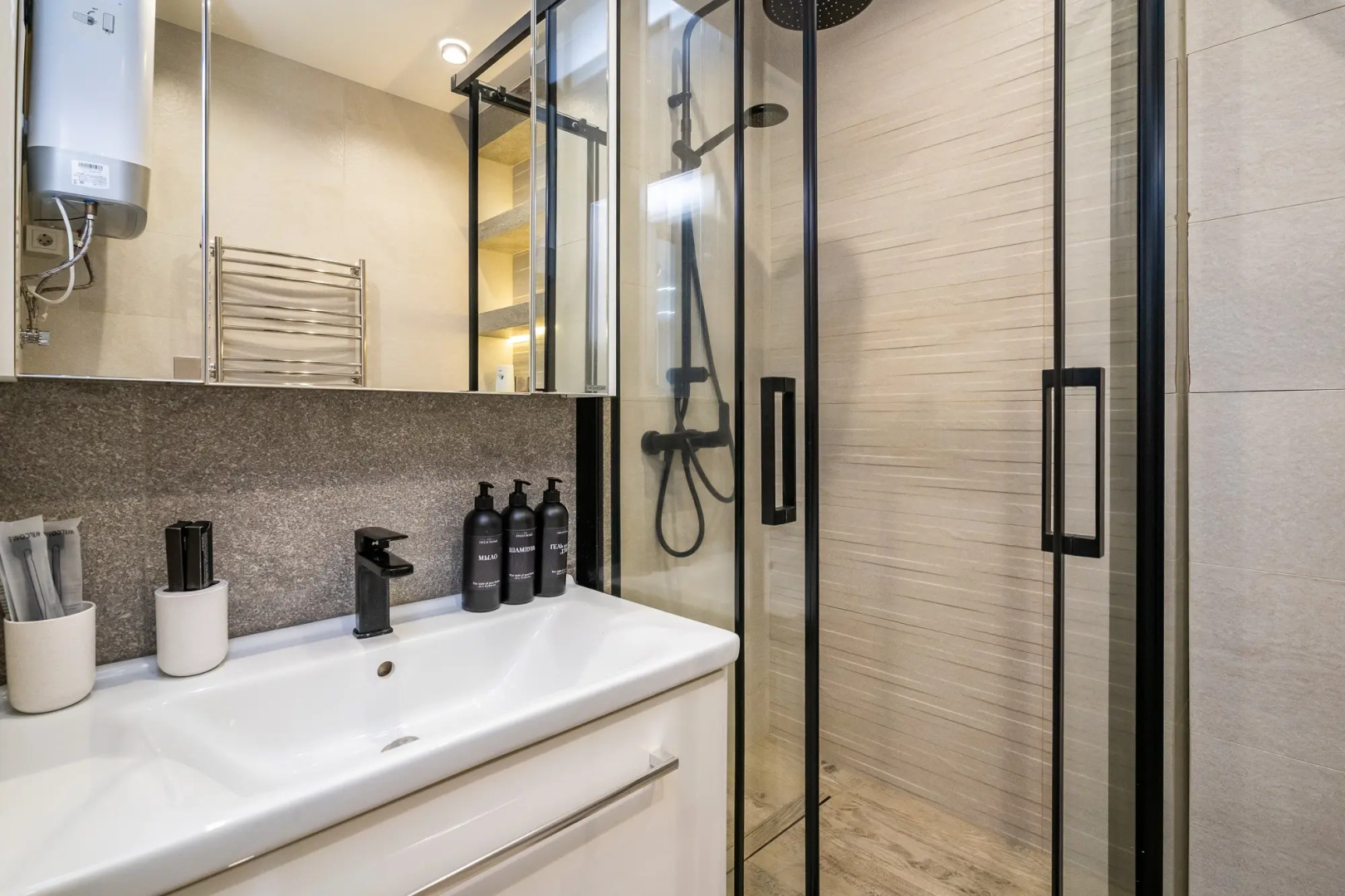 Апартаменты Мореон Просторные Рядом с Бухтой Золотой Рог