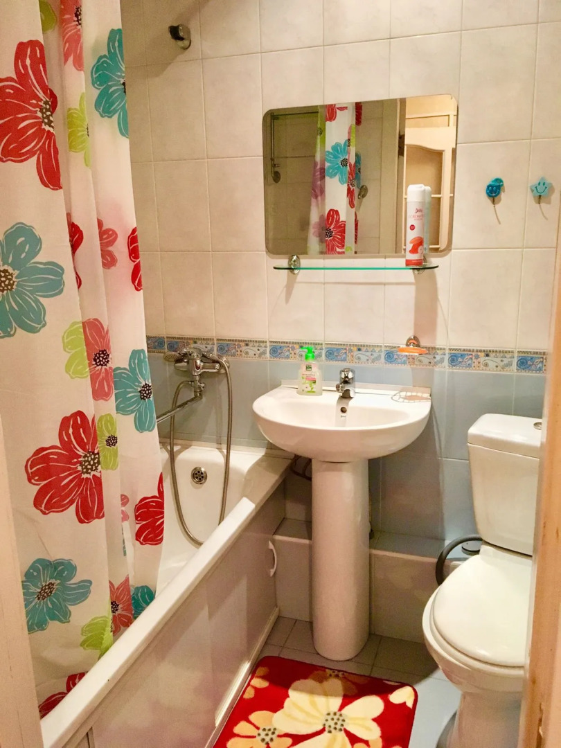 Квартира 1-комнатная рядом с аэропортом и ж/д вокзалом