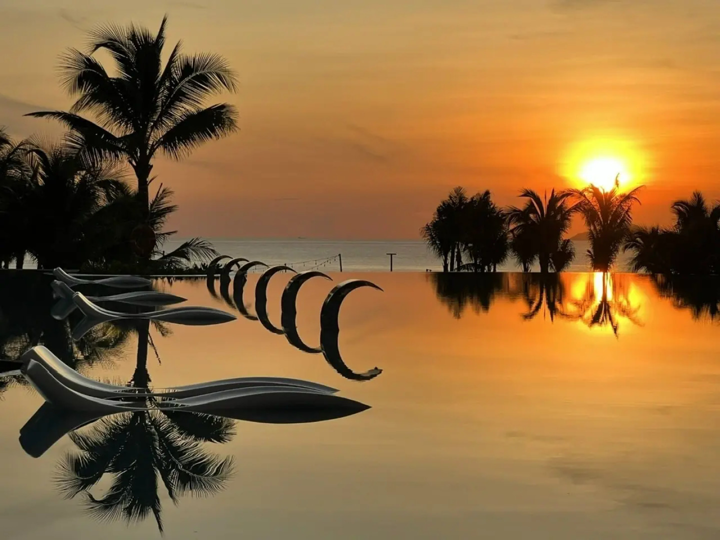 Отель The Light Beach Residences by Arena