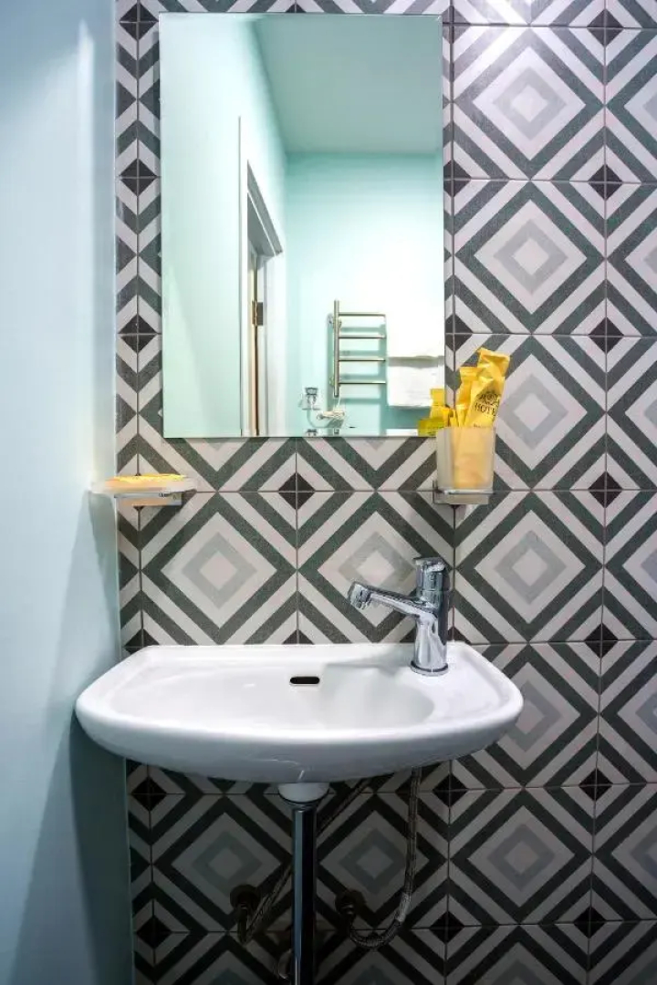 Гостевой дом Chevron Inn